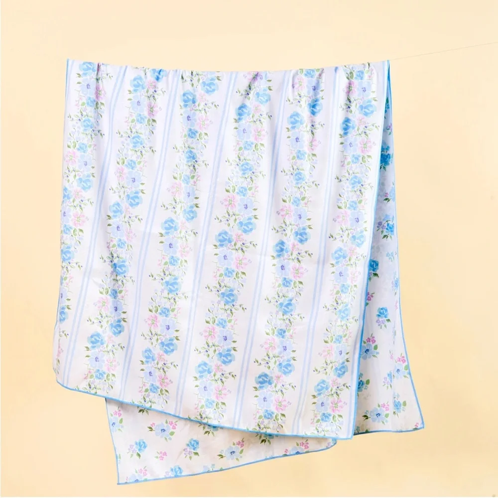 New The Darling Effect Petal Parade Blue XL Quick Dry Beach Towel - 2 Sided